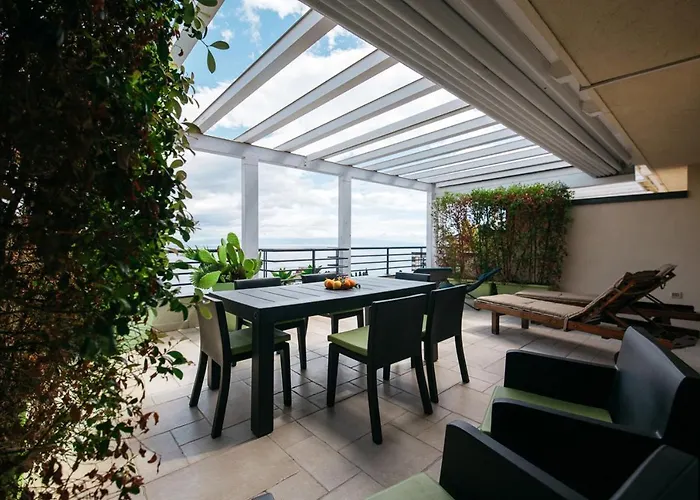 Taormina Romantic Apartment By Taormina Holidays